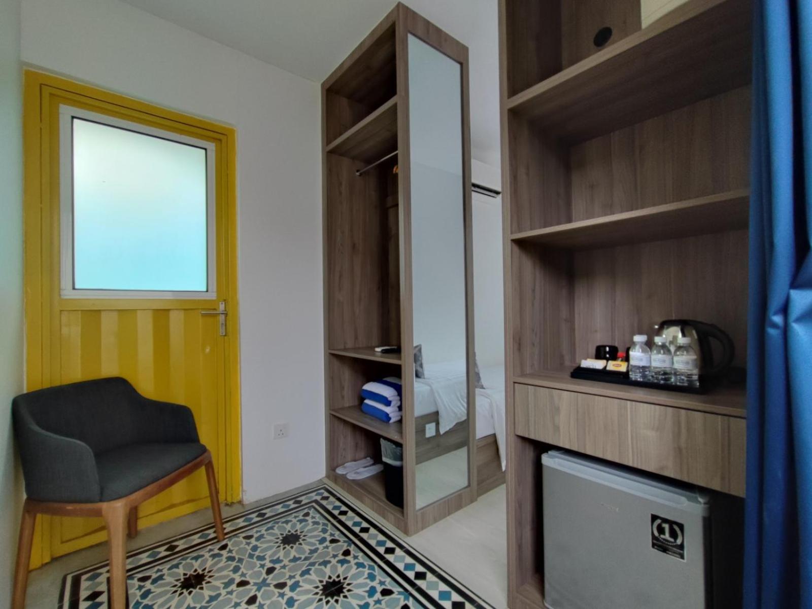 Solesor Kampong Beach Resort Port Dickson Exterior foto