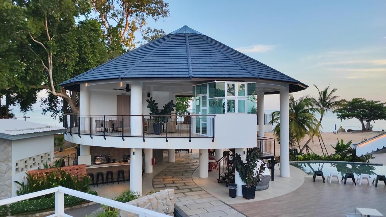 Solesor Kampong Beach Resort Port Dickson Exterior foto