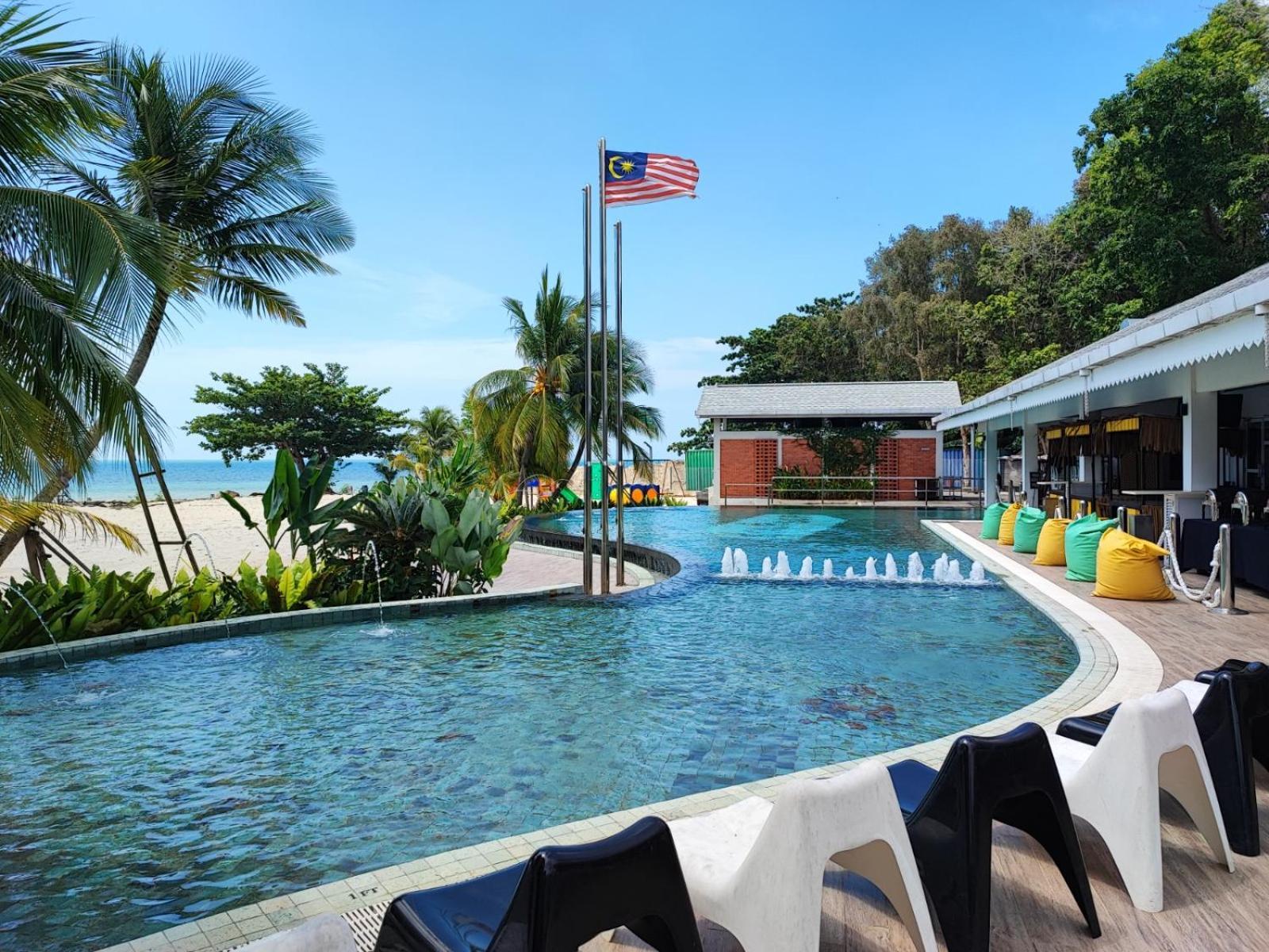 Solesor Kampong Beach Resort Port Dickson Exterior foto